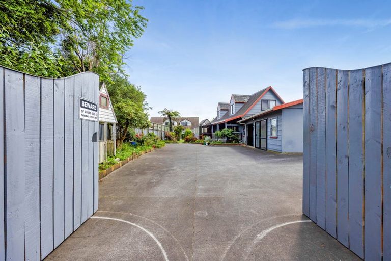 Photo of property in 16 Ropata Street, Hawera, 4610