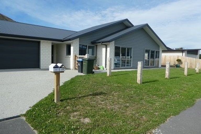 Photo of property in 17 Regent Street, Lower Shotover, Queenstown, 9304