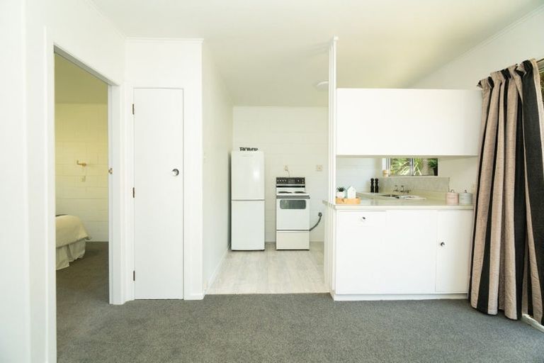 Photo of property in 16a Glen Alton Avenue, Paparangi, Wellington, 6037