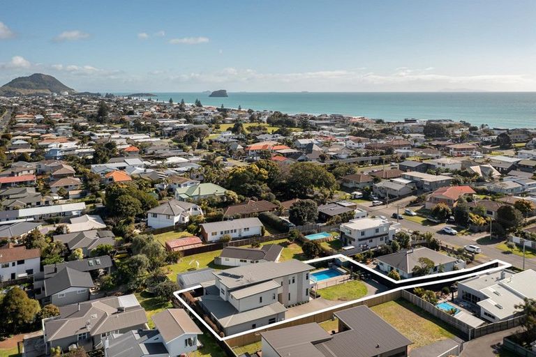 Photo of property in 220a Valley Road, Mount Maunganui, 3116