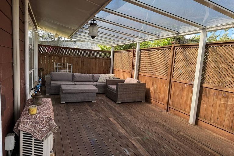 Photo of property in 50 Waipa Street, Birkenhead, Auckland, 0626