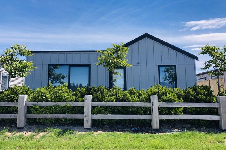 Photo of property in 32 Glen Dene Crescent, Wanaka, 9305