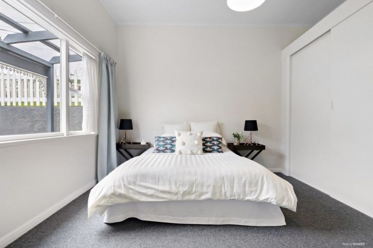 Photo of property in 26 Tanera Crescent, Brooklyn, Wellington, 6021