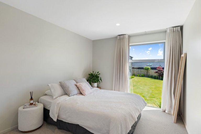 Photo of property in 13 Barnfields Close, Halswell, Christchurch, 8025