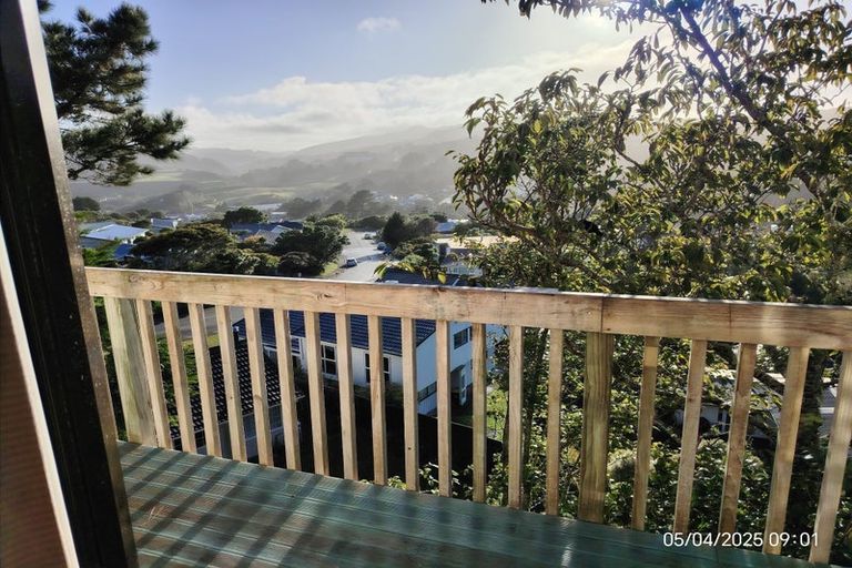Photo of property in 15 Chorley Grove, Churton Park, Wellington, 6037