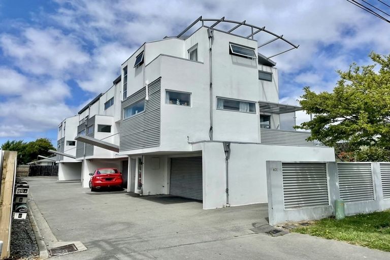 Photo of property in 22 Heywood Terrace, Richmond, Christchurch, 8013