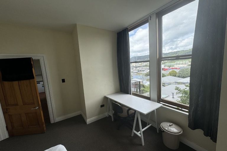 Photo of property in 107 Tasman Street, Mount Cook, Wellington, 6021