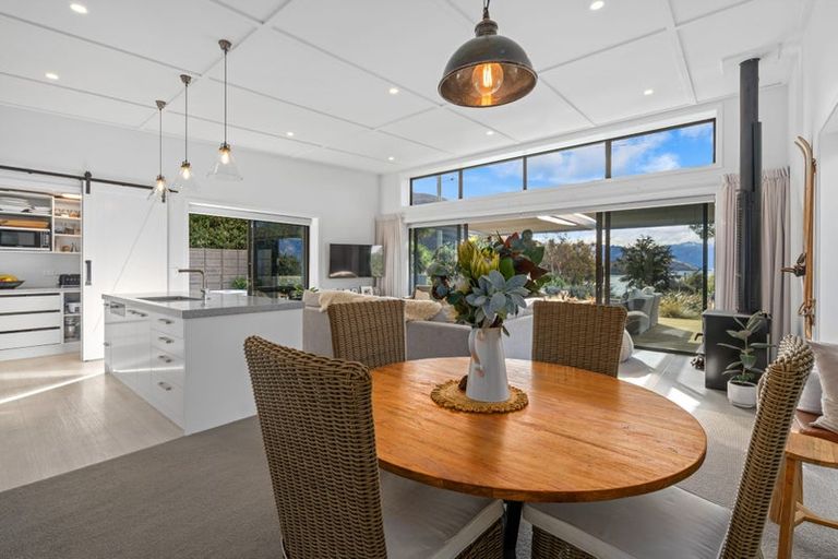 Photo of property in 12 Flora Dora Parade, Lake Hawea, Wanaka, 9382