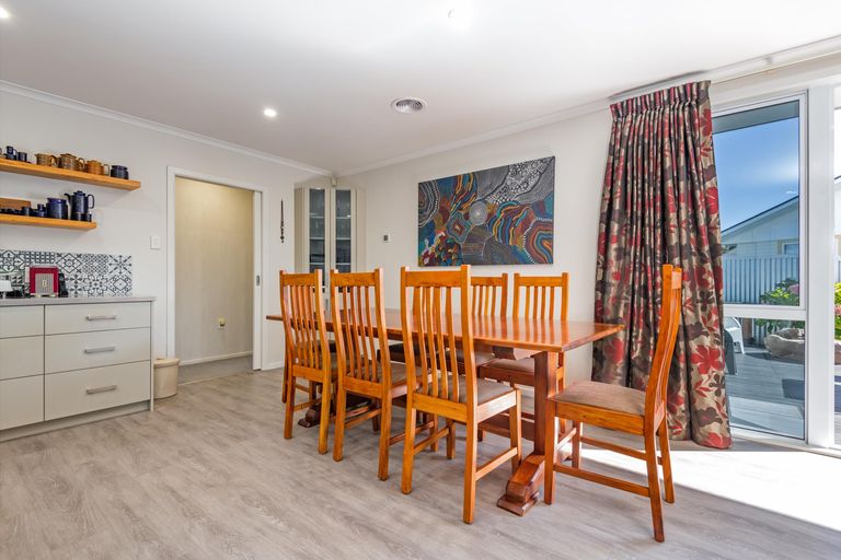 Photo of property in 3 Firth Place, Awapuni, Palmerston North, 4412