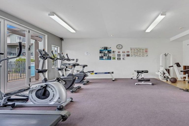 Photo of property in 5/32 Opito Way, East Tamaki, Auckland, 2013