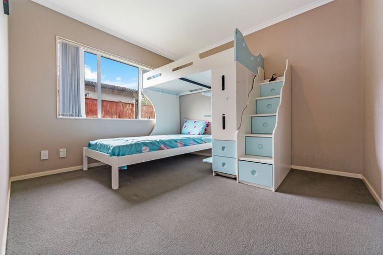 Photo of property in 5 Glasson Avenue, Flat Bush, Auckland, 2016