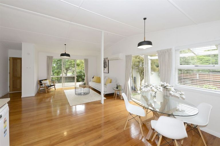 Photo of property in 16 Roslyn Avenue, Mairehau, Christchurch, 8052