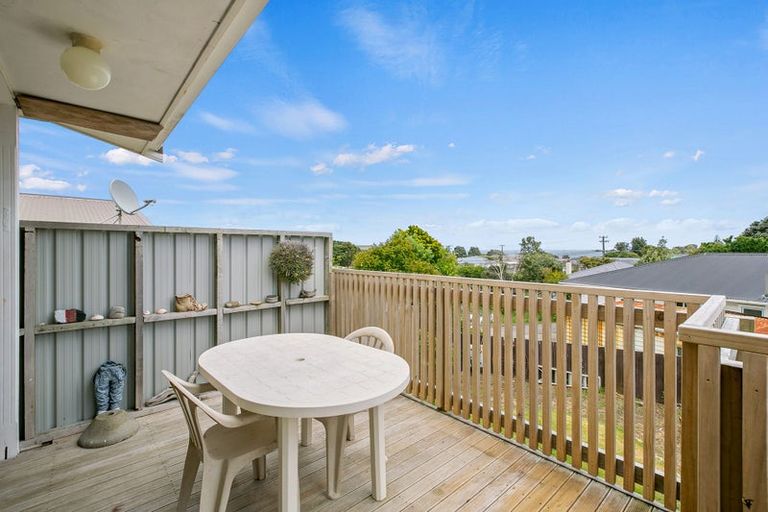 Photo of property in 15 Lydford Place, Spotswood, New Plymouth, 4310