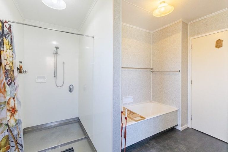 Photo of property in 1/6 Sanders Avenue, Marewa, Napier, 4110