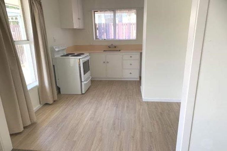 Photo of property in 3/23 Champion Street, Edgeware, Christchurch, 8013