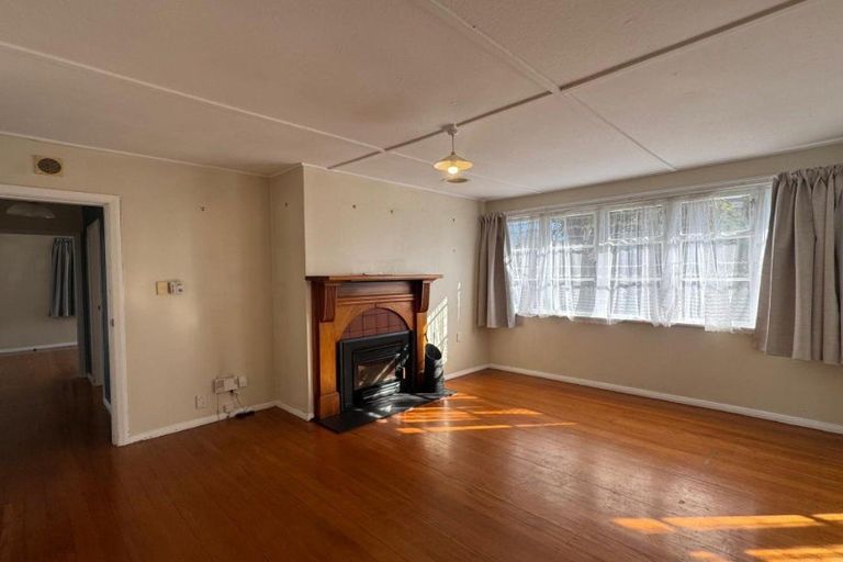 Photo of property in 1011 Saint Aubyn Street West, Saint Leonards, Hastings, 4120