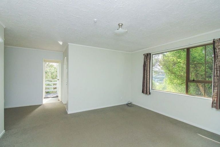 Photo of property in 67b Thurleigh Grove, Karori, Wellington, 6012