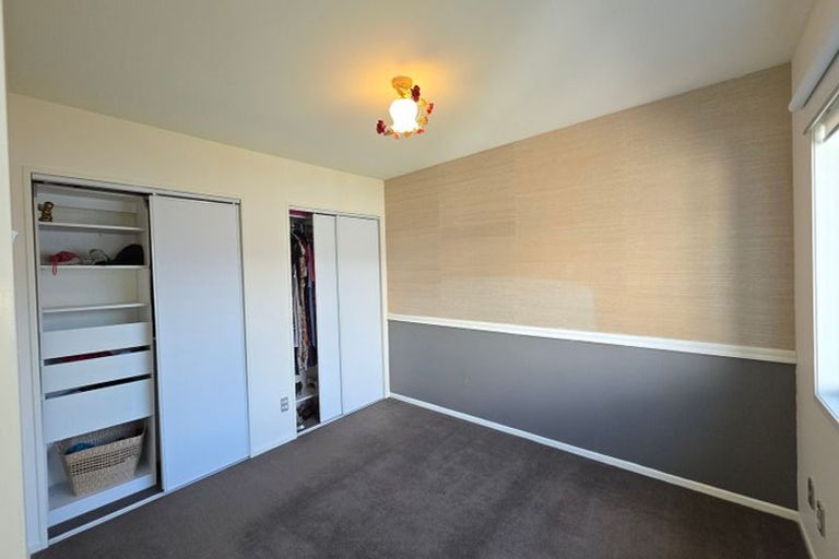 Photo of property in 11/2 Armoy Drive, East Tamaki, Auckland, 2016