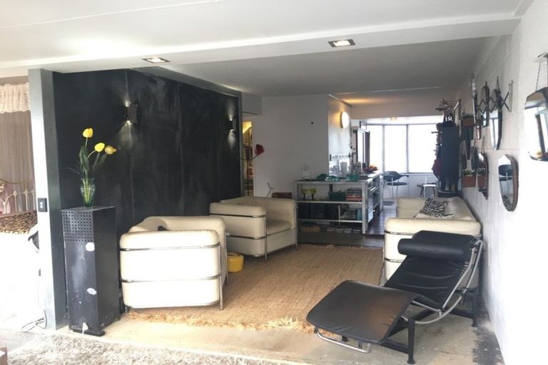 Photo of property in 40 Maunganui Road, Mount Maunganui, 3116