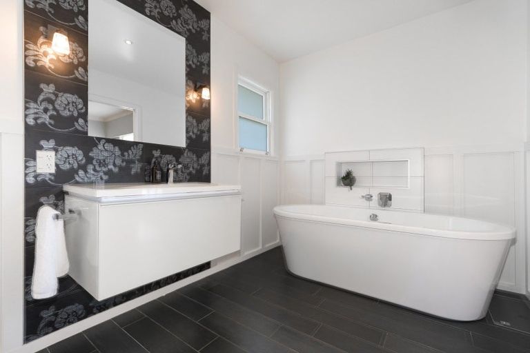 Photo of property in 35 Grace Road, Tauranga South, Tauranga, 3112