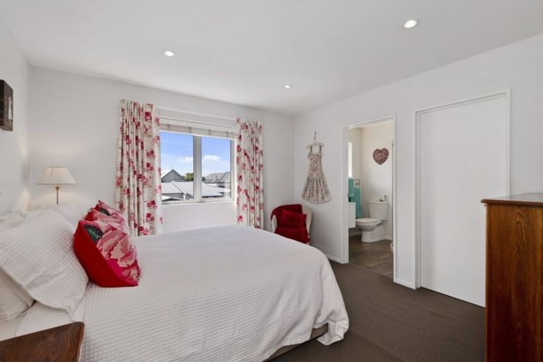 Photo of property in 998c Colombo Street, St Albans, Christchurch, 8014