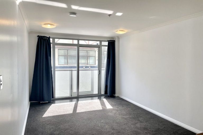Photo of property in Monvie Apartments, 105/15 Holland Street, Te Aro, Wellington, 6011
