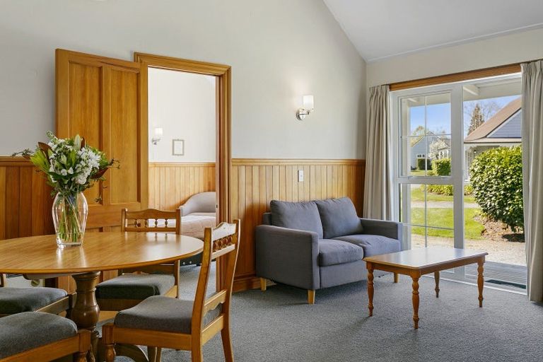 Photo of property in 32/30 Sorrento Drive, Rangatira Park, Taupo, 3330