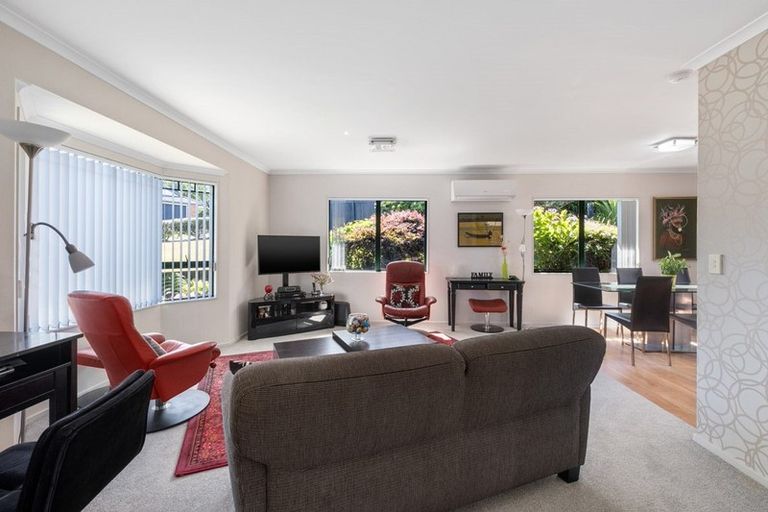 Photo of property in 26 Lysaght Place, Welcome Bay, Tauranga, 3112