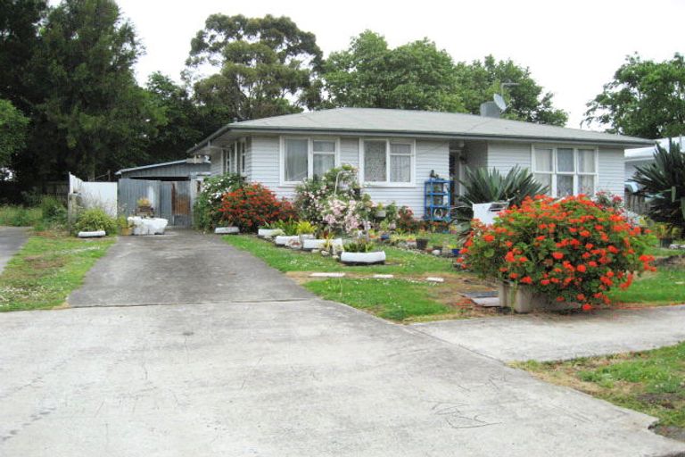 Photo of property in 13 Harvard Place, Mangere, Auckland, 2022