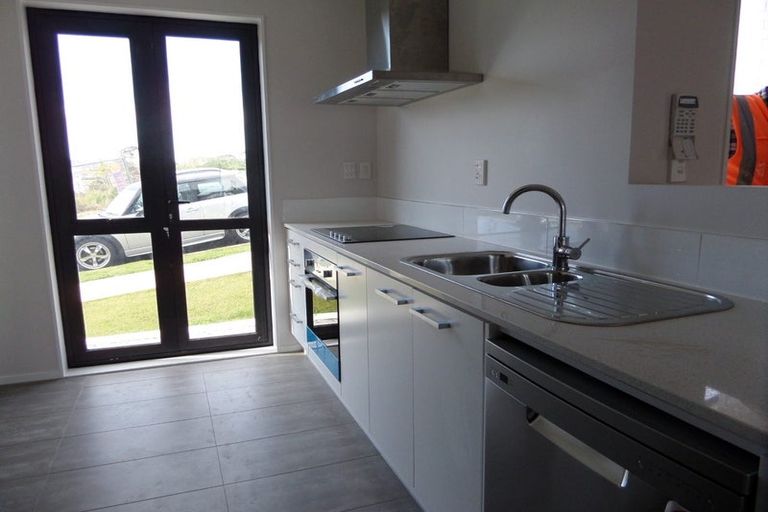 Photo of property in 18/10 Silver Moon Road, Albany Heights, Auckland, 0632