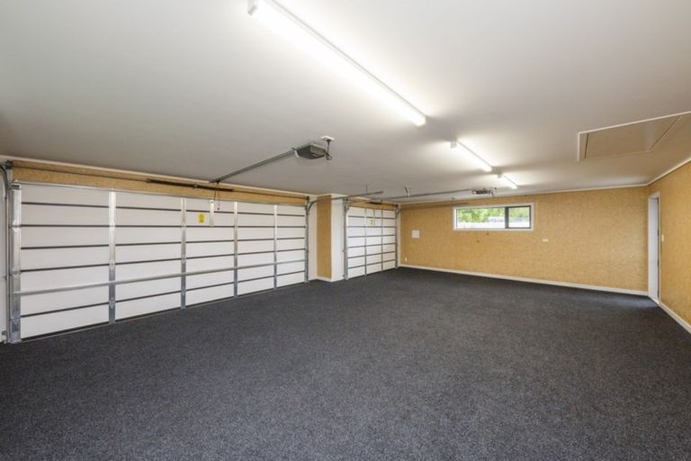Photo of property in 5 Grand Oaks Drive, Awapuni, Palmerston North, 4412