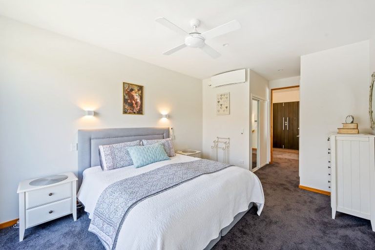 Photo of property in 32 Lismore Street, Wanaka, 9305