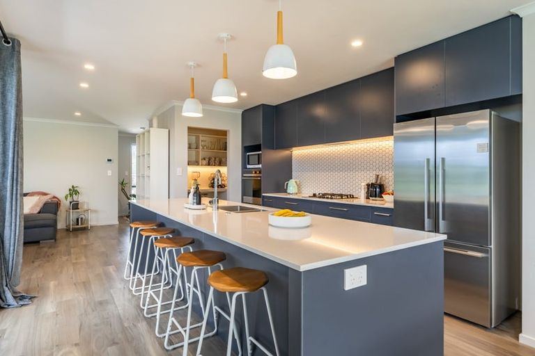 Photo of property in 6 Schooner Drive, Whitby, Porirua, 5024