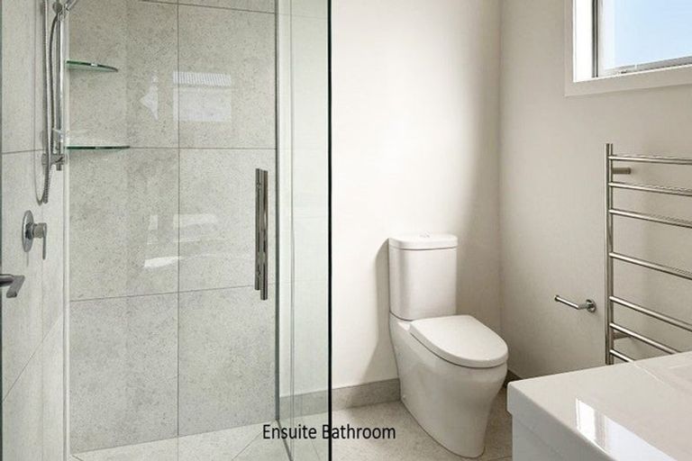 Photo of property in 17 George Yee Place, Taradale, 4112