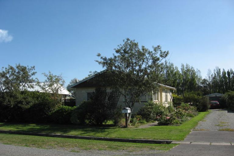 Photo of property in 10 Spring Place, Leeston, 7632