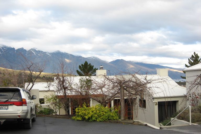 Photo of property in 3 Sunrise Lane, Queenstown, 9300