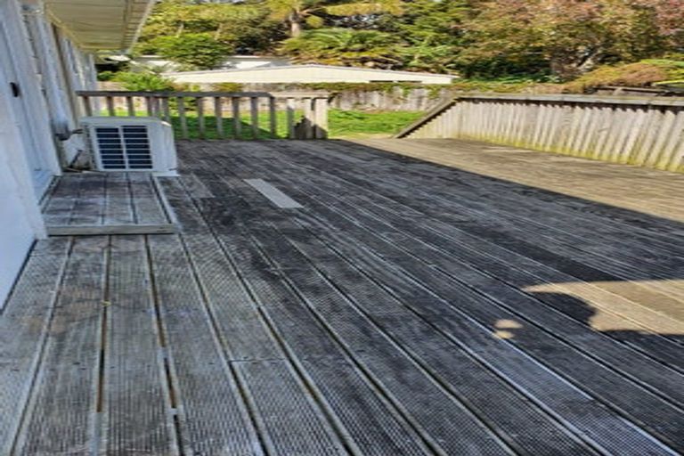 Photo of property in 26 Burbank Avenue, Manurewa, Auckland, 2102