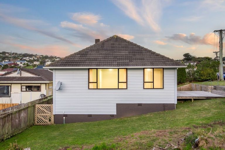 Photo of property in 1 Stephen Street, Johnsonville, Wellington, 6037