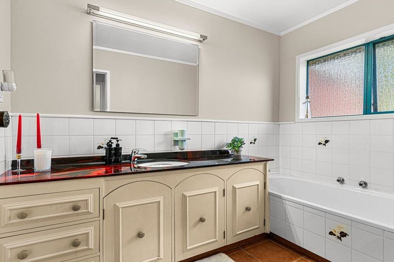 Photo of property in 25a Punga Grove Avenue, Riverside, Whangarei, 0112