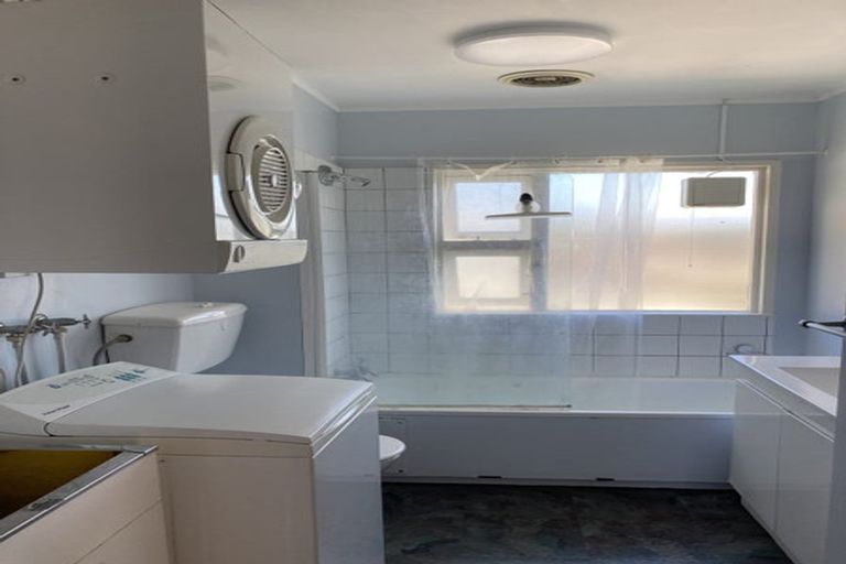 Photo of property in 2u8 Scarborough Terrace, Mount Victoria, Wellington, 6011