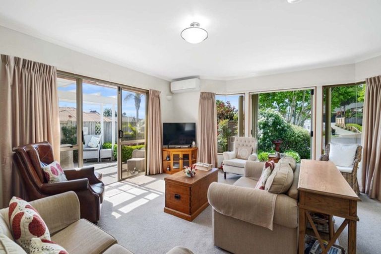 Photo of property in 16 Hidcote Place, Bethlehem, Tauranga, 3110