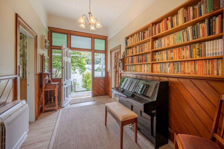 Photo of property in 14 Percy Street, Akaroa, 7520