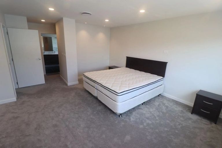 Photo of property in 10 Silvereye Road, Hobsonville, Auckland, 0616