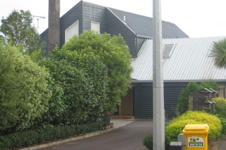 Photo of property in 2/34 Mcbreen Avenue, Northcote, Auckland, 0627