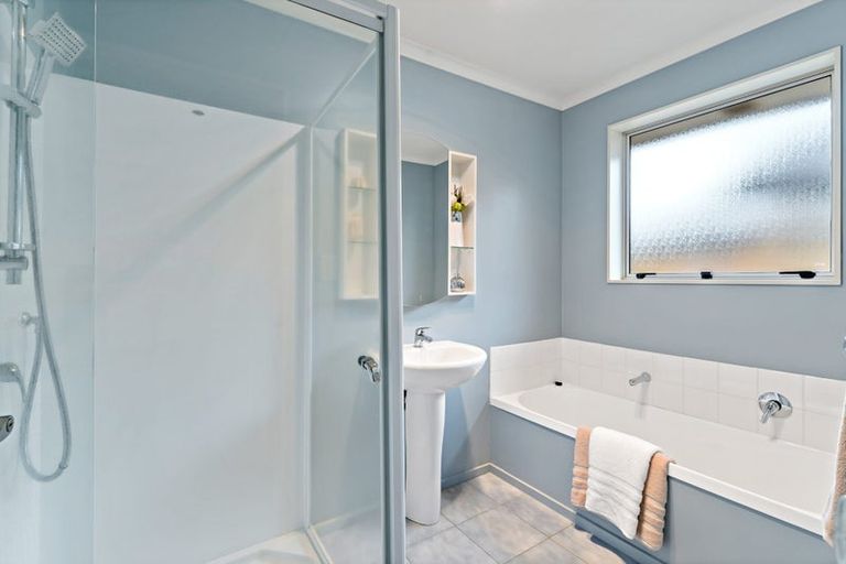 Photo of property in 12 Redcastle Drive, East Tamaki, Auckland, 2013