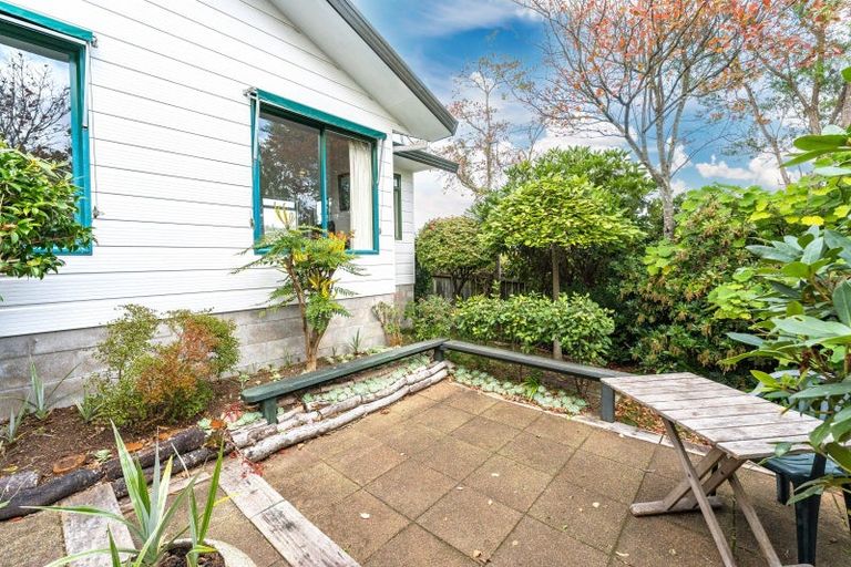 Photo of property in 9 Astelia Way, Waipahihi, Taupo, 3330