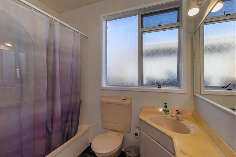 Photo of property in 39 Liverpool Street, Levin, 5510