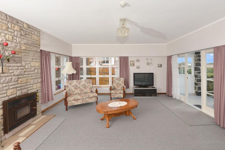 Photo of property in 11 Grand View Road, Te Kamo, Whangarei, 0112