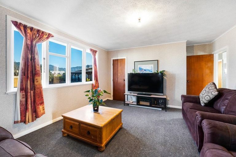 Photo of property in 42 Miro Street, Trentham, Upper Hutt, 5018