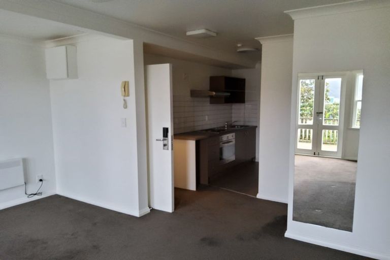Photo of property in 221b The Terrace, Wellington Central, Wellington, 6011